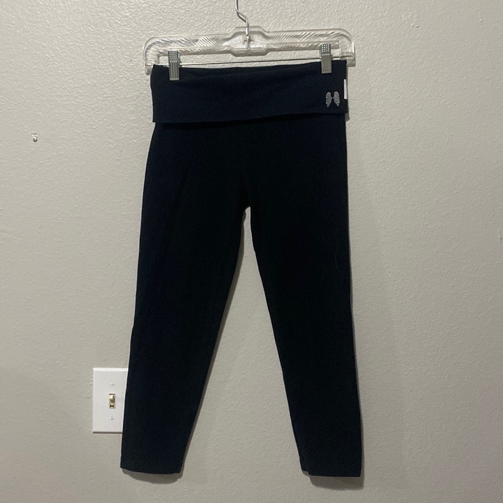 Victoria’s Secret XS cropped leggings